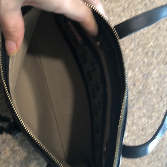 Dooney & Bourke black leather with DB monogram bag - Picture 11 of 15